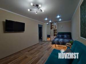 1-к квартира, посуточно, 35м2, 3/3 этаж