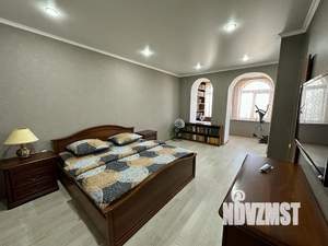 2-к квартира, посуточно, 80м2, 4/4 этаж