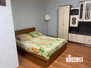 Студия квартира, посуточно, 33м2, 1/5 этаж