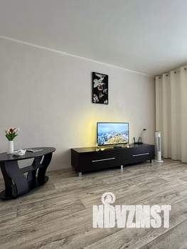 1-к квартира, посуточно, 41м2, 1/10 этаж