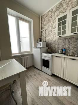 1-к квартира, посуточно, 32м2, 3/5 этаж