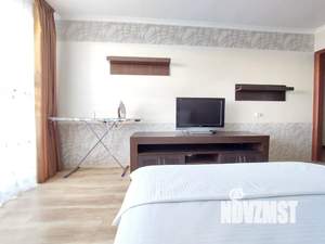 1-к квартира, посуточно, 36м2, 13/16 этаж