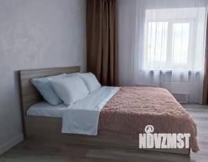 Студия квартира, посуточно, 38м2, 8/9 этаж