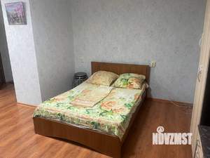Студия квартира, посуточно, 33м2, 1/5 этаж