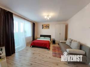Студия квартира, посуточно, 40м2, 7/10 этаж