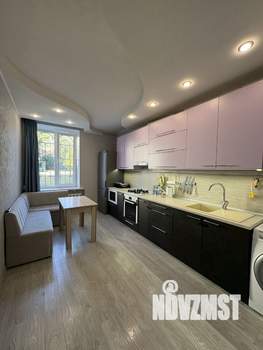 2-к квартира, вторичка, 65м2, 1/3 этаж