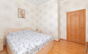 2-к квартира, вторичка, 62м2, 1/3 этаж