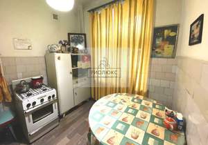 2-к квартира, вторичка, 47м2, 1/4 этаж