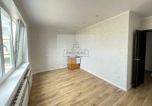 2-к квартира, вторичка, 64м2, 7/10 этаж