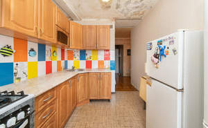 4-к квартира, вторичка, 73м2, 1/9 этаж