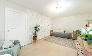 2-к квартира, вторичка, 43м2, 1/1 этаж