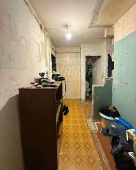 2-к квартира, вторичка, 42м2, 1/5 этаж