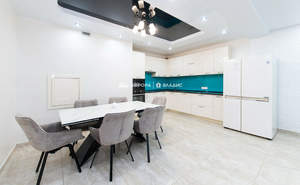 4-к квартира, вторичка, 133м2, 8/16 этаж