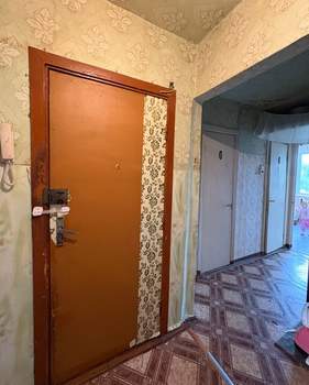4-к квартира, вторичка, 75м2, 3/9 этаж