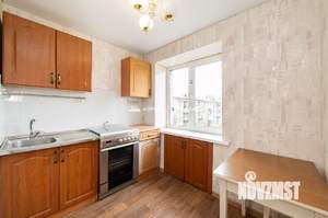 3-к квартира, вторичка, 55м2, 5/5 этаж