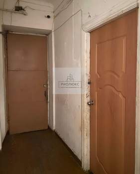 3-к квартира, вторичка, 80м2, 1/5 этаж