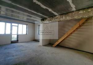 4-к квартира, вторичка, 140м2, 1/2 этаж