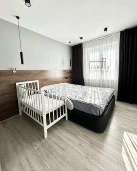 2-к квартира, вторичка, 63м2, 13/16 этаж