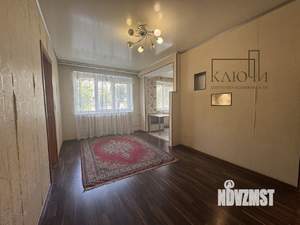 2-к квартира, вторичка, 40м2, 1/4 этаж