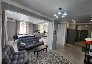 4-к квартира, вторичка, 123м2, 1/3 этаж