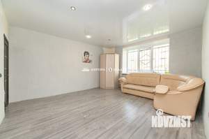 3-к квартира, вторичка, 72м2, 1/4 этаж