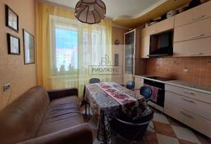 3-к квартира, вторичка, 90м2, 6/9 этаж