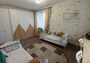 3-к квартира, вторичка, 74м2, 2/5 этаж