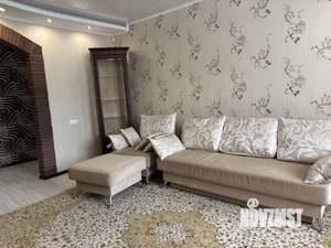 3-к квартира, вторичка, 82м2, 2/6 этаж