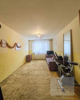 2-к квартира, вторичка, 53м2, 1/9 этаж