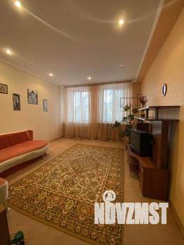 2-к квартира, вторичка, 64м2, 1/4 этаж
