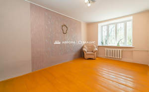 3-к квартира, вторичка, 72м2, 1/4 этаж