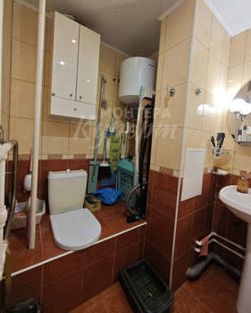 2-к квартира, вторичка, 53м2, 1/9 этаж