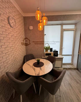2-к квартира, вторичка, 64м2, 1/3 этаж