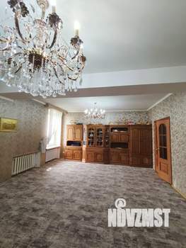 5-к квартира, вторичка, 188м2, 3/3 этаж