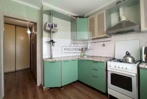 2-к квартира, вторичка, 50м2, 9/9 этаж