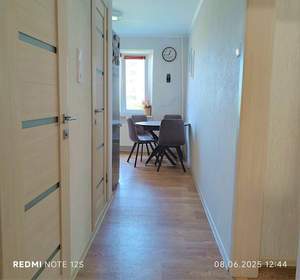 2-к квартира, вторичка, 56м2, 1/10 этаж