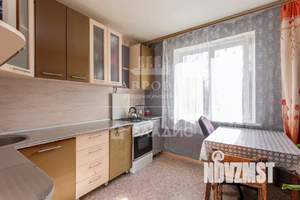 2-к квартира, вторичка, 58м2, 1/10 этаж