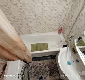 2-к квартира, вторичка, 56м2, 1/10 этаж