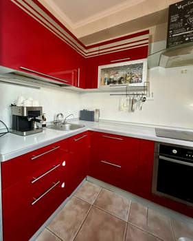 2-к квартира, вторичка, 55м2, 1/5 этаж