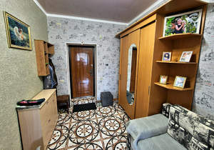2-к квартира, вторичка, 62м2, 1/3 этаж