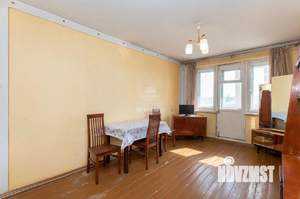 3-к квартира, вторичка, 57м2, 5/5 этаж