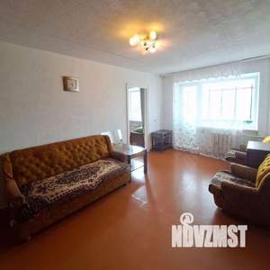3-к квартира, вторичка, 58м2, 2/4 этаж