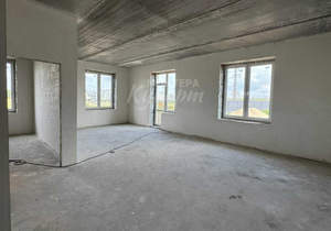 3-к квартира, вторичка, 101м2, 2/3 этаж