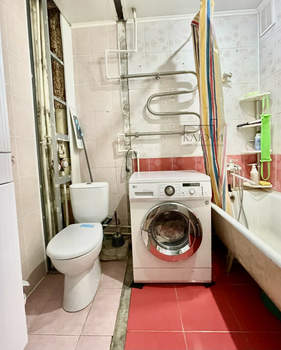 3-к квартира, вторичка, 61м2, 1/5 этаж