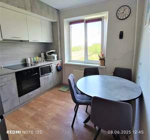 2-к квартира, вторичка, 56м2, 1/10 этаж