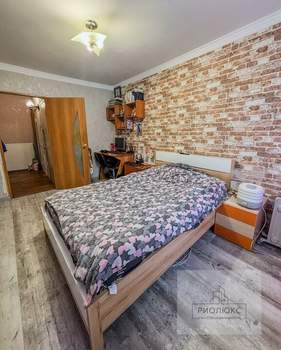 2-к квартира, вторичка, 53м2, 1/9 этаж