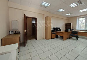 4-к квартира, вторичка, 97м2, 1/3 этаж