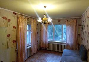 2-к квартира, вторичка, 43м2, 1/4 этаж
