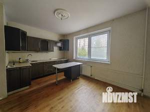 3-к квартира, вторичка, 100м2, 2/10 этаж