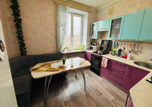 3-к квартира, вторичка, 73м2, 3/3 этаж